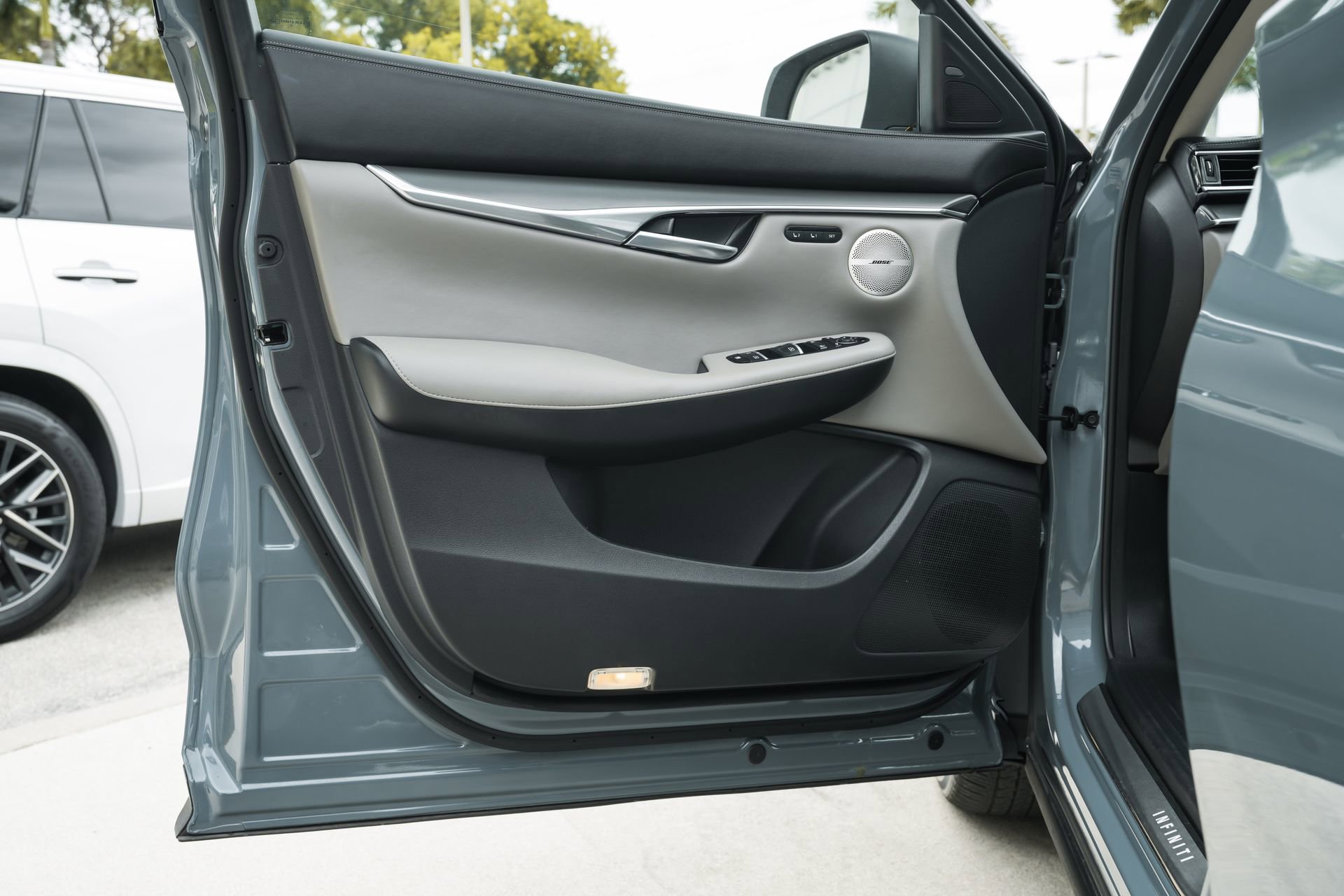 Used 2025 INFINITI QX50 Luxe image 28