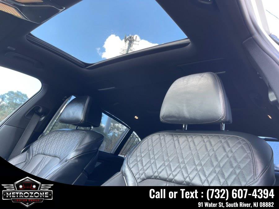 Used 2019 BMW 750i RWD image 32