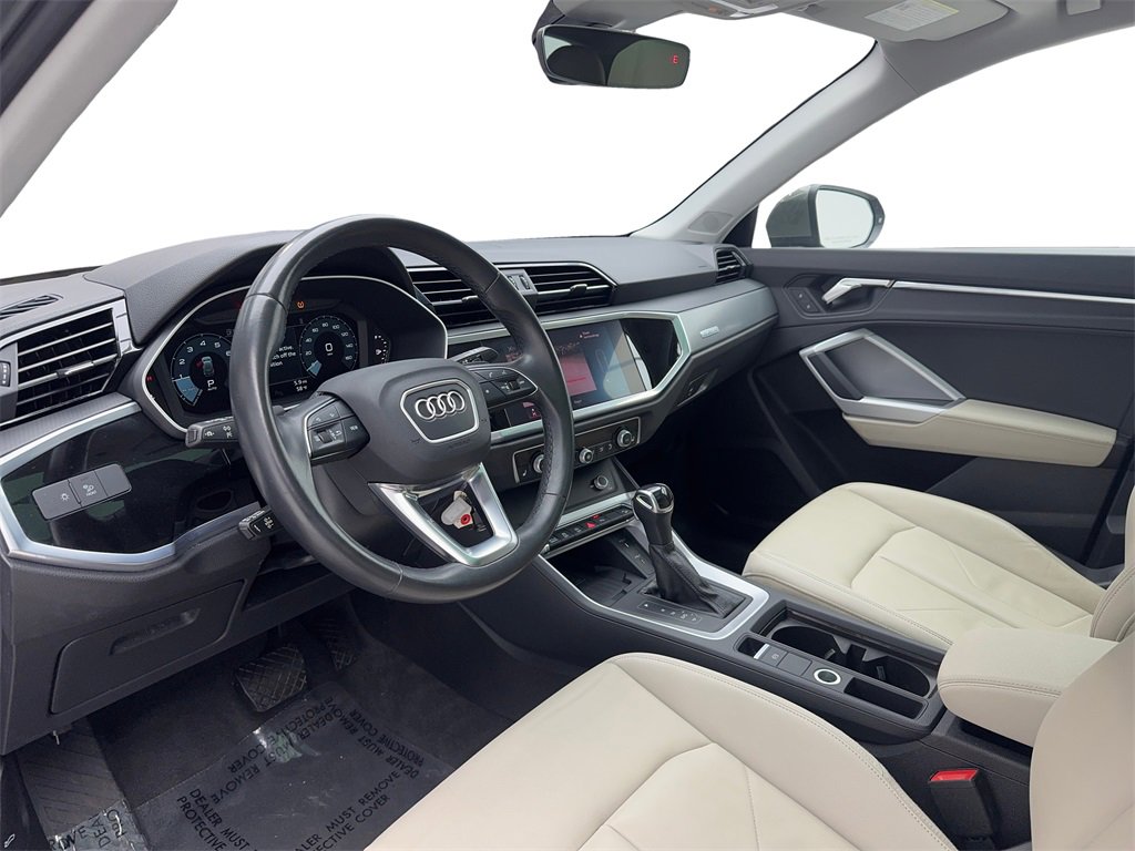 Used 2022 Audi Q3 2.0T Premium Plus image 14