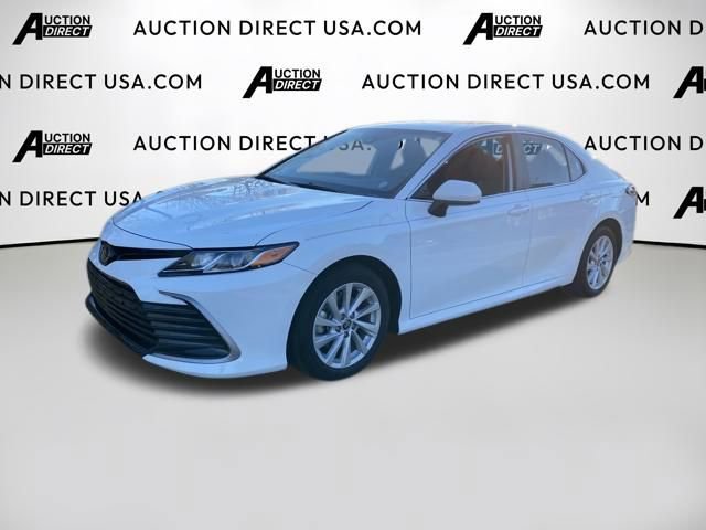 Used 2022 Toyota Camry LE