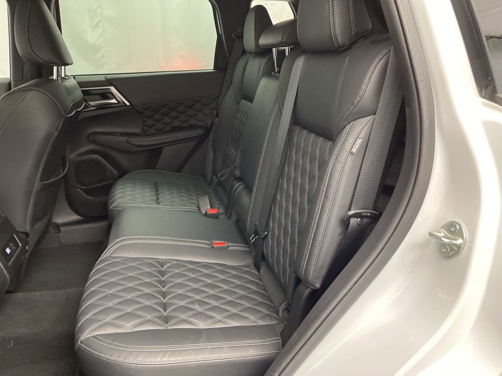 Used 2022 Mitsubishi Outlander SEL image 22