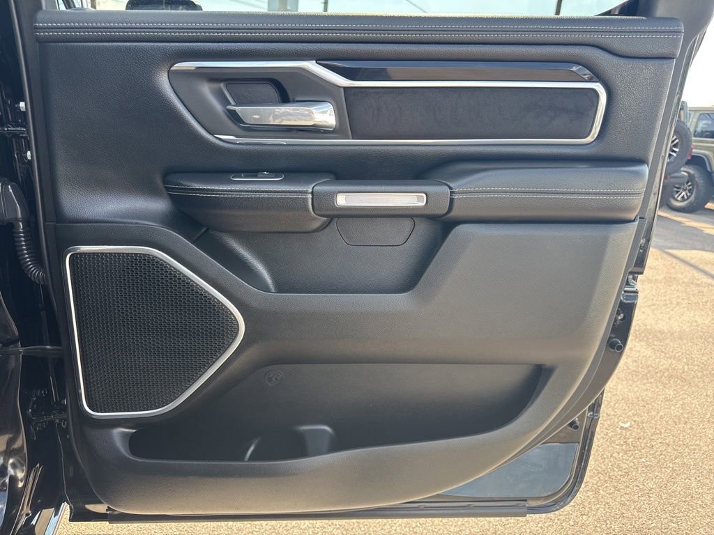 Used 2020 RAM 1500 Laramie w/ Sport Appearance Package image 17