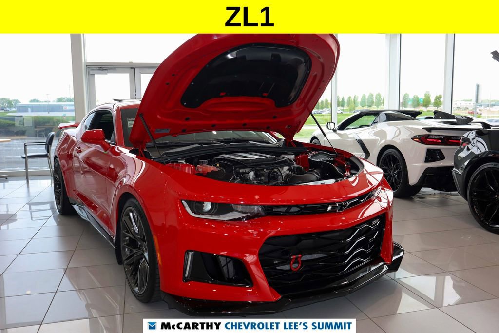 Used 2021 Chevrolet Camaro ZL1 RWD image 28