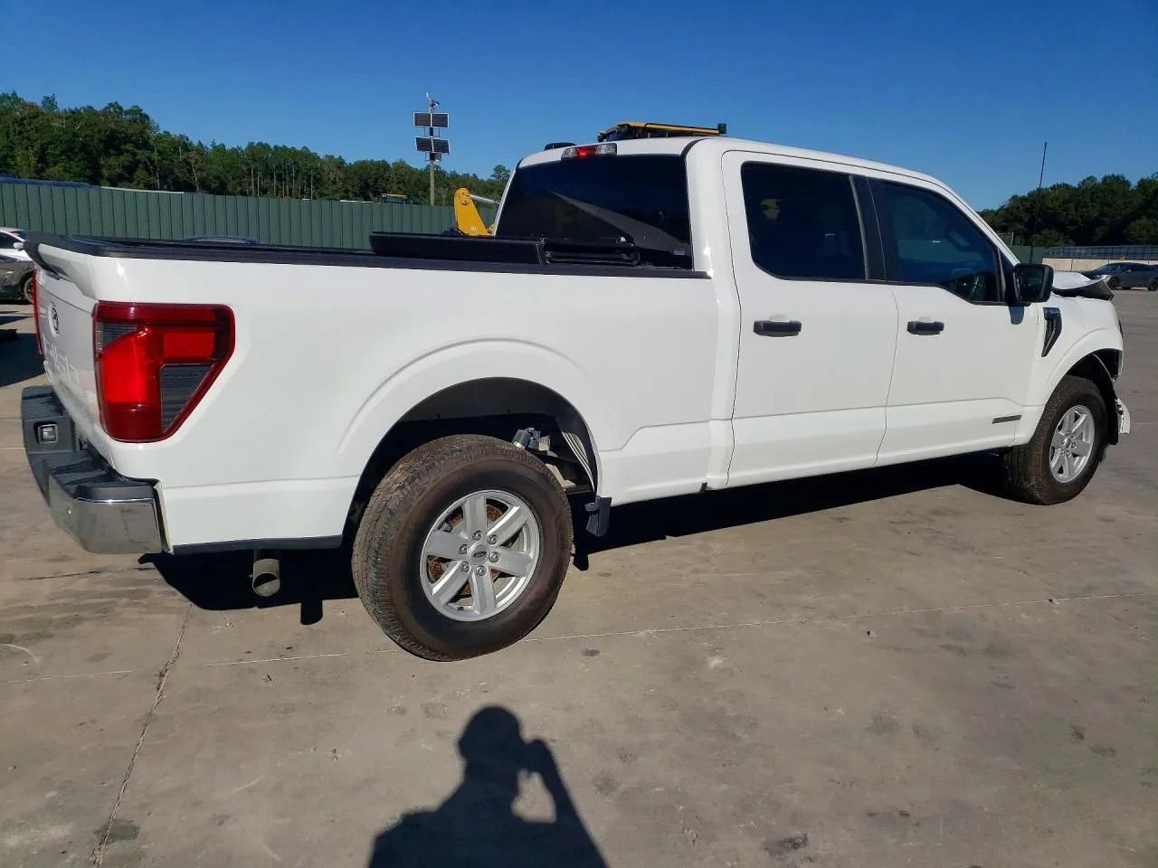 Used 2024 Ford F150 XL w/ Equipment Group 104A Hybrid AWD/4WD image 4