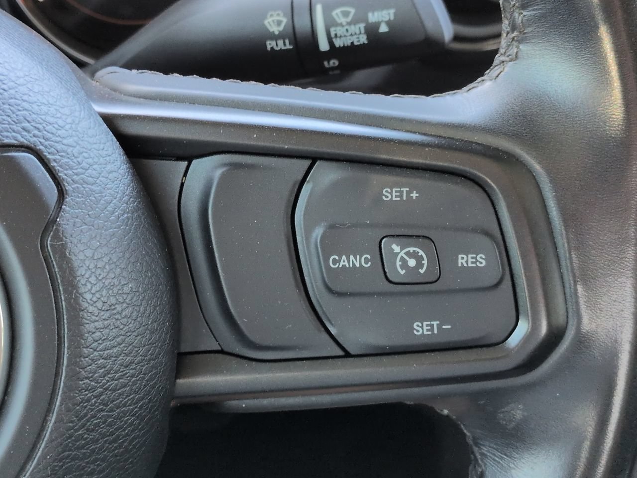 Used 2022 Jeep Gladiator Sport AWD/4WD image 24