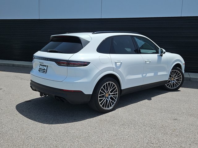 Used 2023 Porsche Cayenne Platinum Edition AWD/4WD image 8