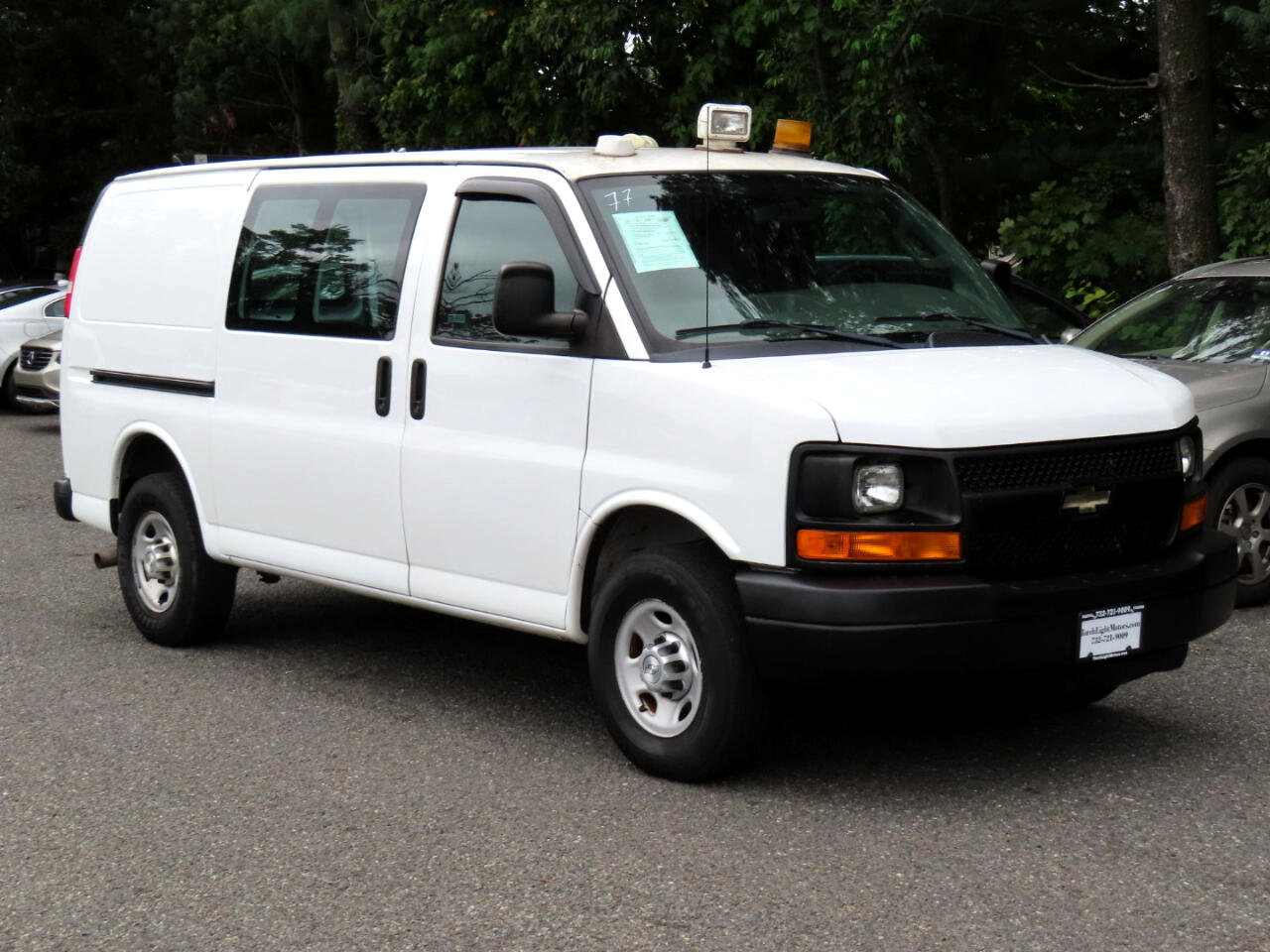 Used 2016 Chevrolet Express 2500 image 5