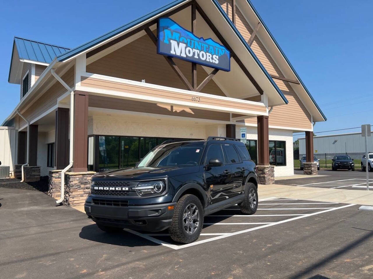 Used 2022 Ford Bronco Sport Badlands image 1