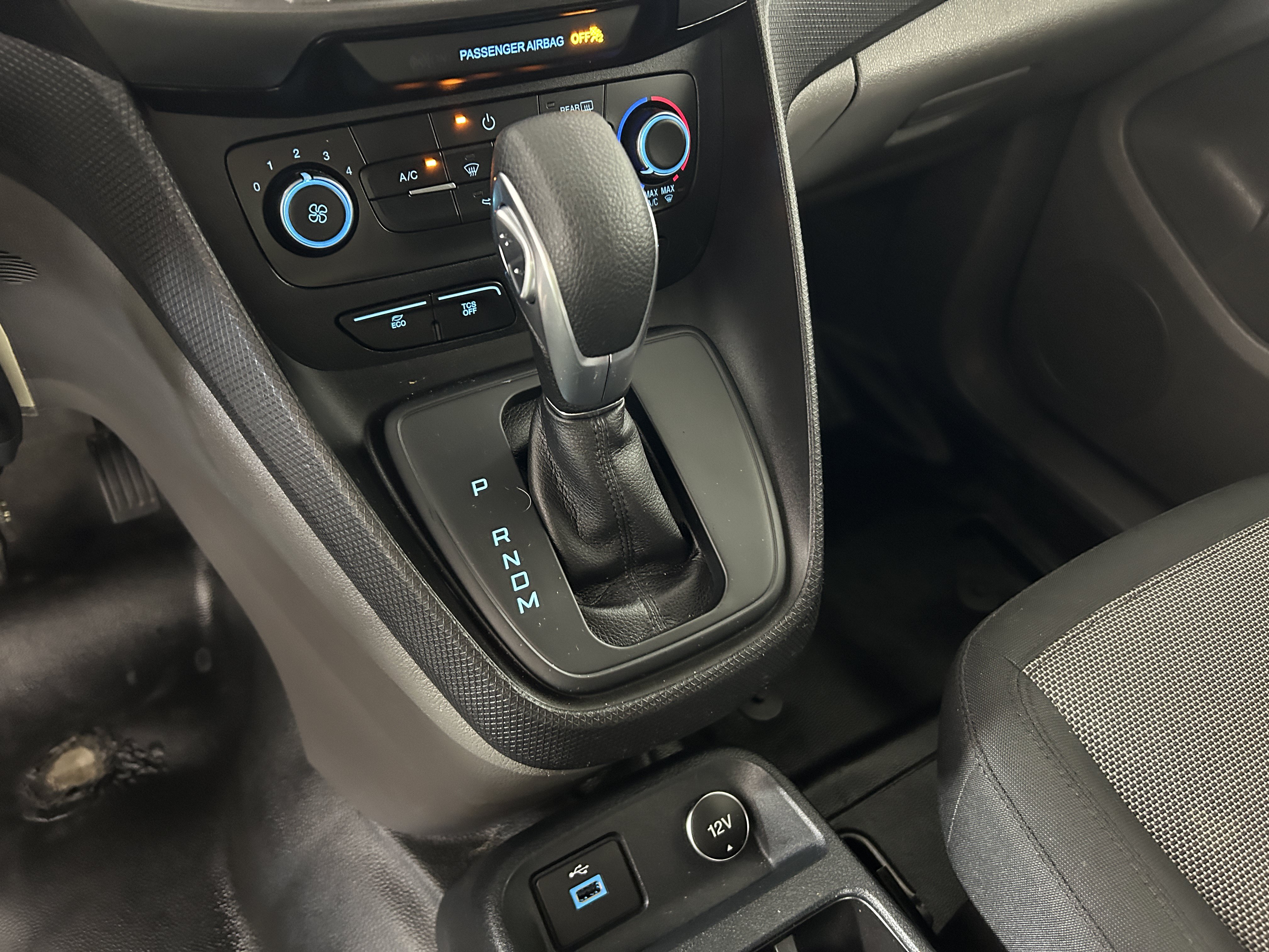 Used 2020 Ford Transit Connect XL FWD image 16