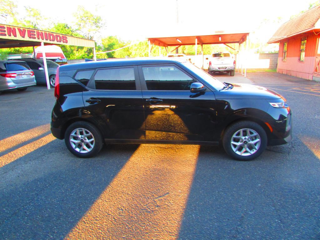 Used 2022 Kia Soul S image 5