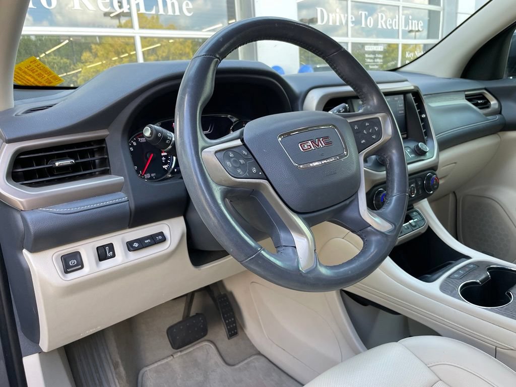 Used 2021 GMC Acadia Denali w/ Denali Ultimate Package AWD/4WD image 10