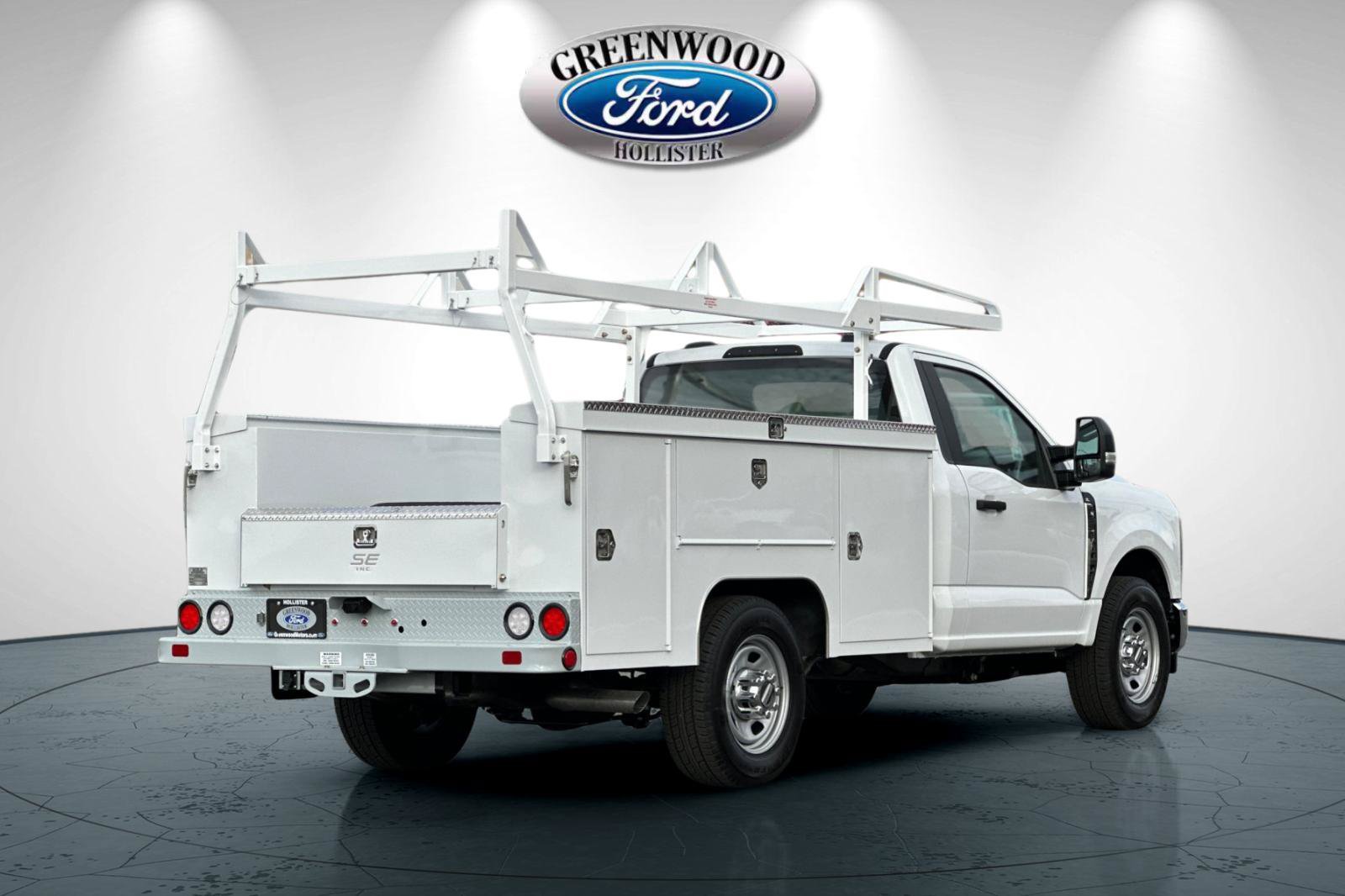 New 2026 Ford F350 XL w/ XL Chrome Package RWD image 4