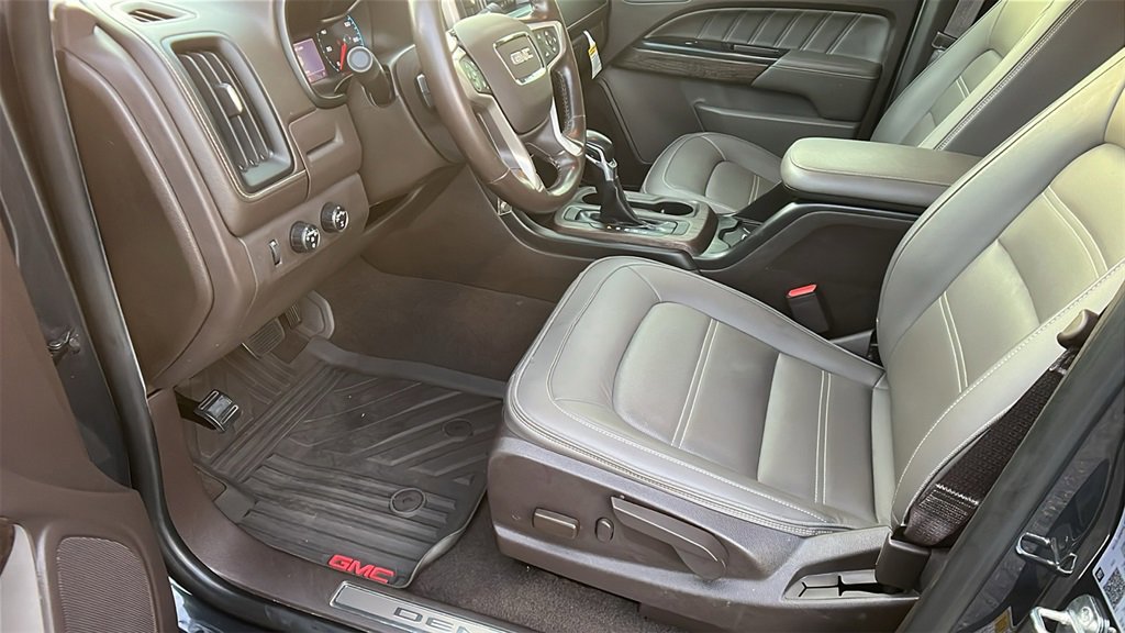Used 2022 GMC Canyon Denali image 13