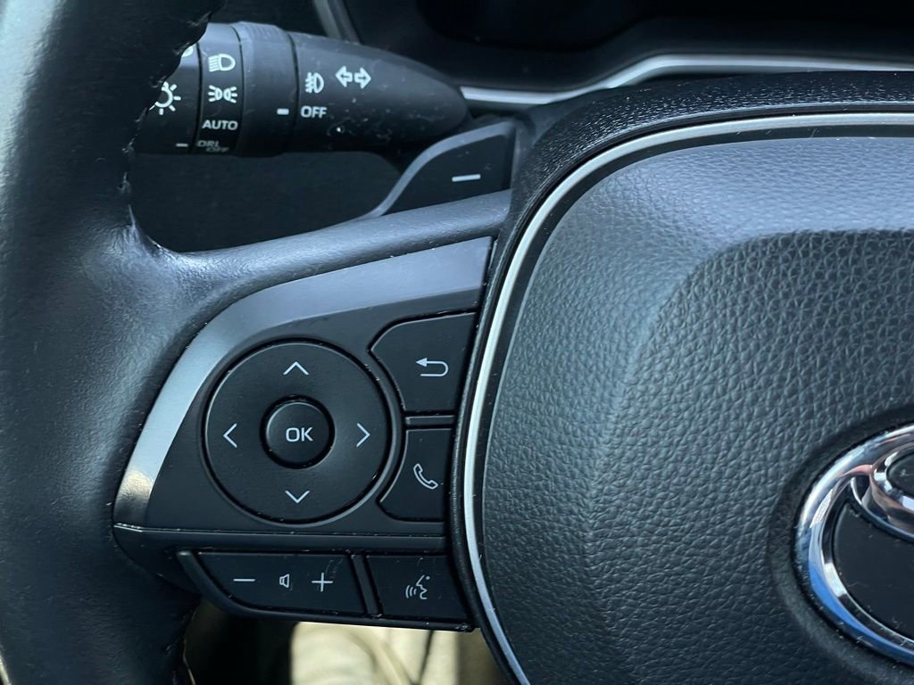 Used 2023 Toyota Corolla Cross XSE w/ Convenience Package image 15