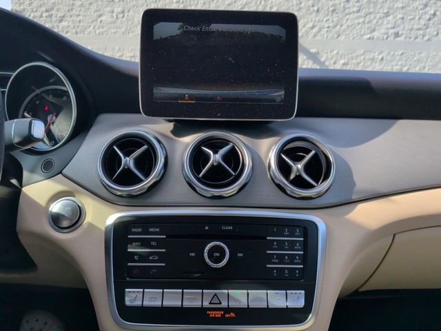 Used 2020 Mercedes-Benz GLA 250 4MATIC image 20