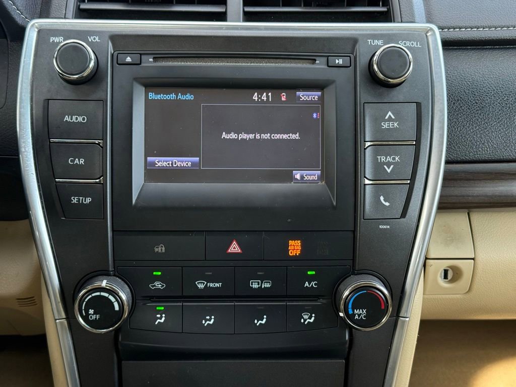 Used 2016 Toyota Camry LE FWD image 12