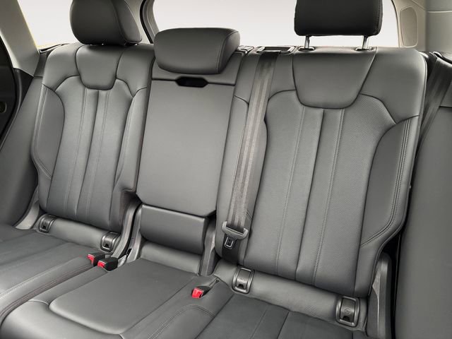 Used 2020 Audi Q5 Prestige image 13