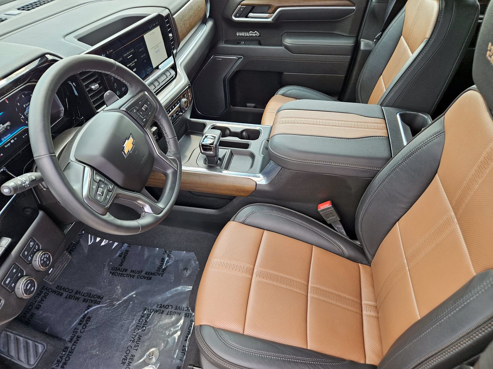 Certified 2025 Chevrolet Silverado 1500 High Country w/ Technology Package AWD/4WD image 18