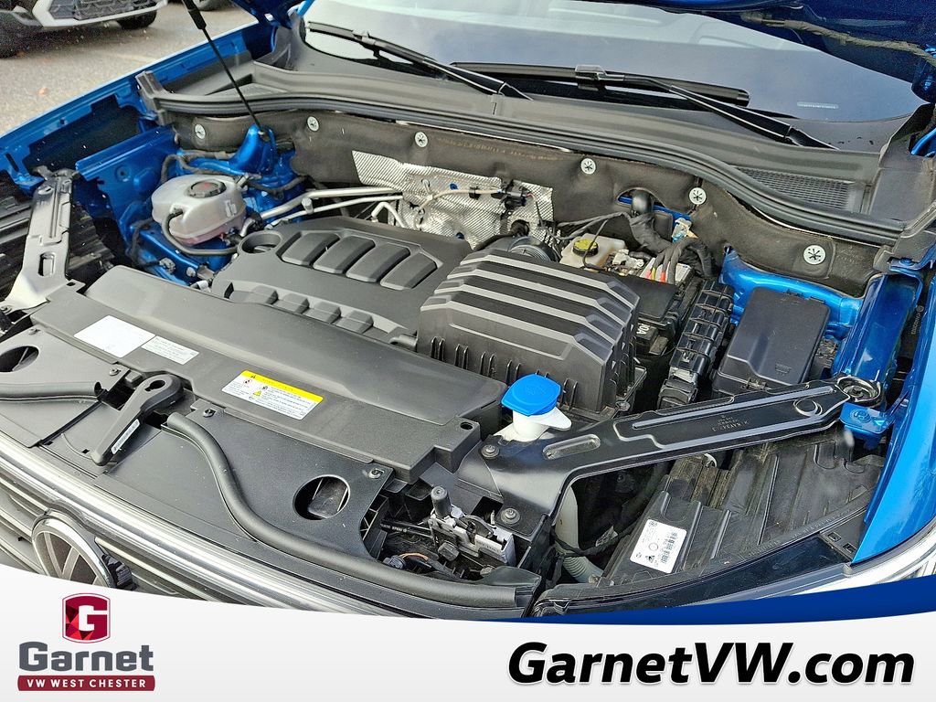 Certified 2024 Volkswagen Atlas Cross Sport SEL R-Line image 29