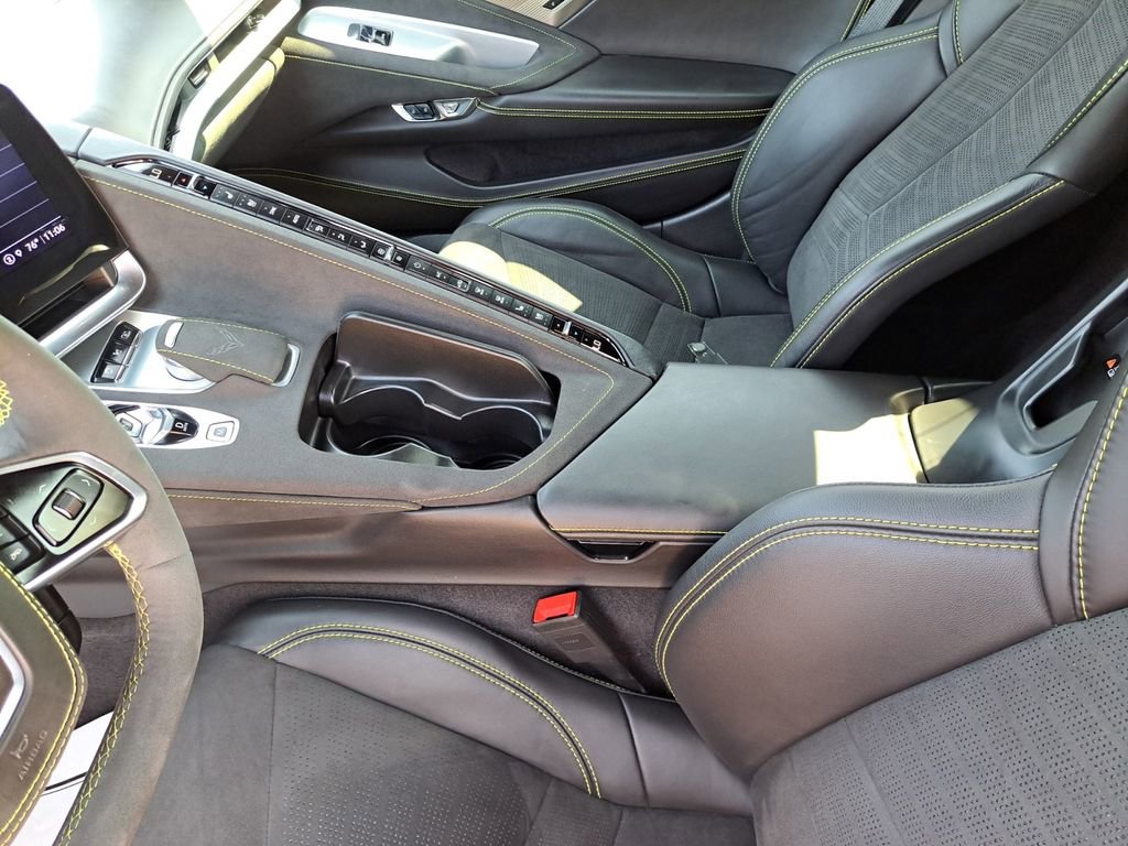 Used 2023 Chevrolet Corvette Stingray Premium Conv w/ Z51 Performance Package image 20