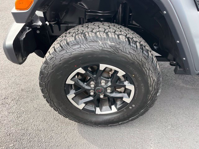 Used 2025 Jeep Wrangler Unlimited Rubicon AWD/4WD image 22