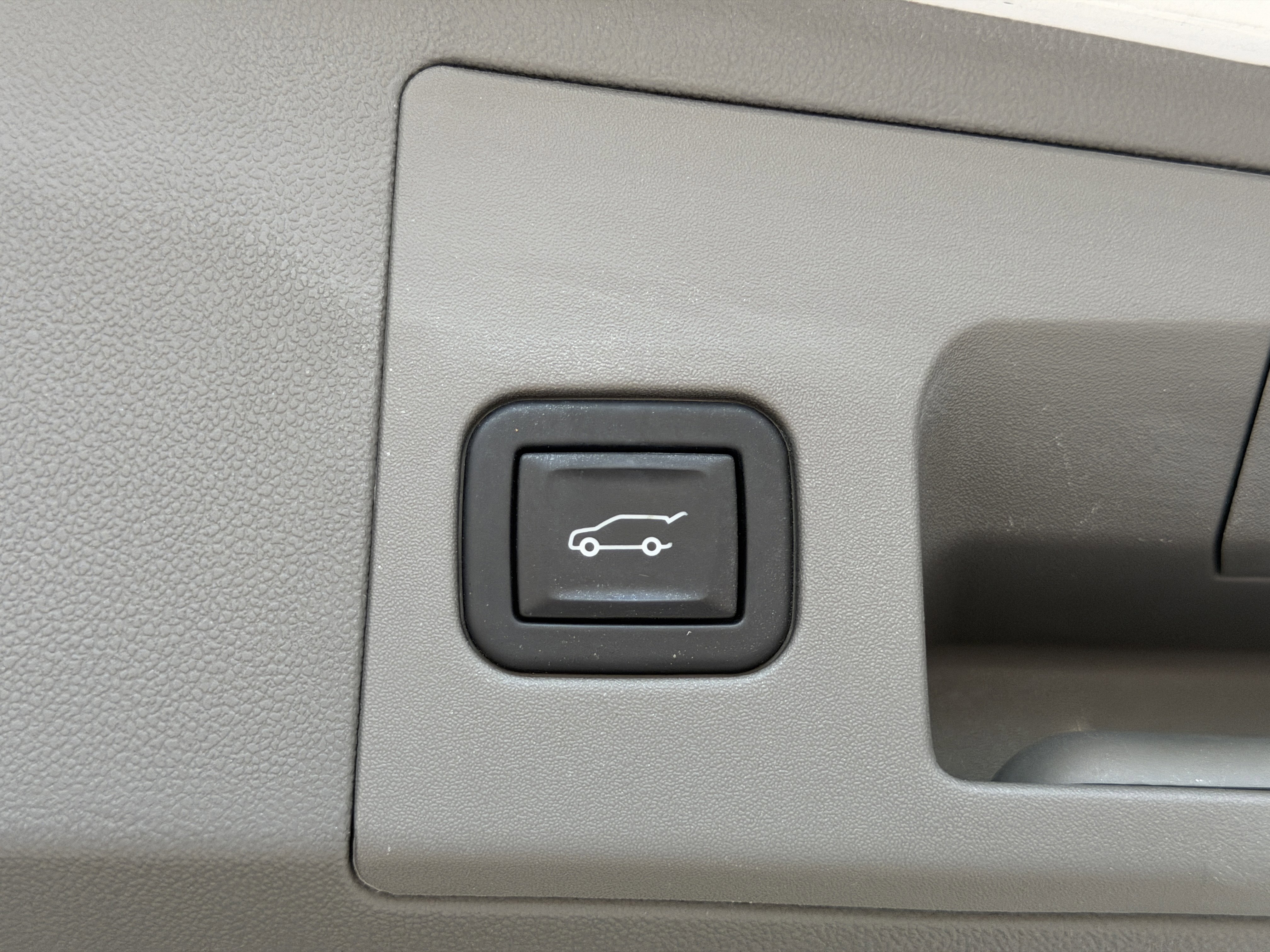 Certified 2023 Cadillac XT5 Premium Luxury FWD image 11
