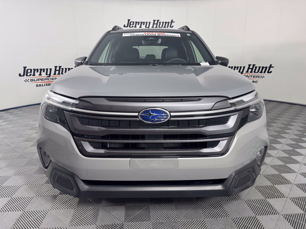 Used 2025 Subaru Forester Limited w/ Popular Package #2 AWD/4WD image 65
