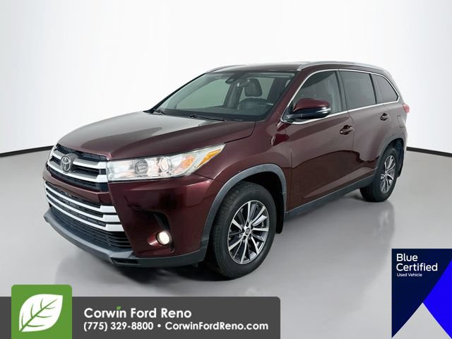 Used 2019 Toyota Highlander XLE AWD/4WD image 3