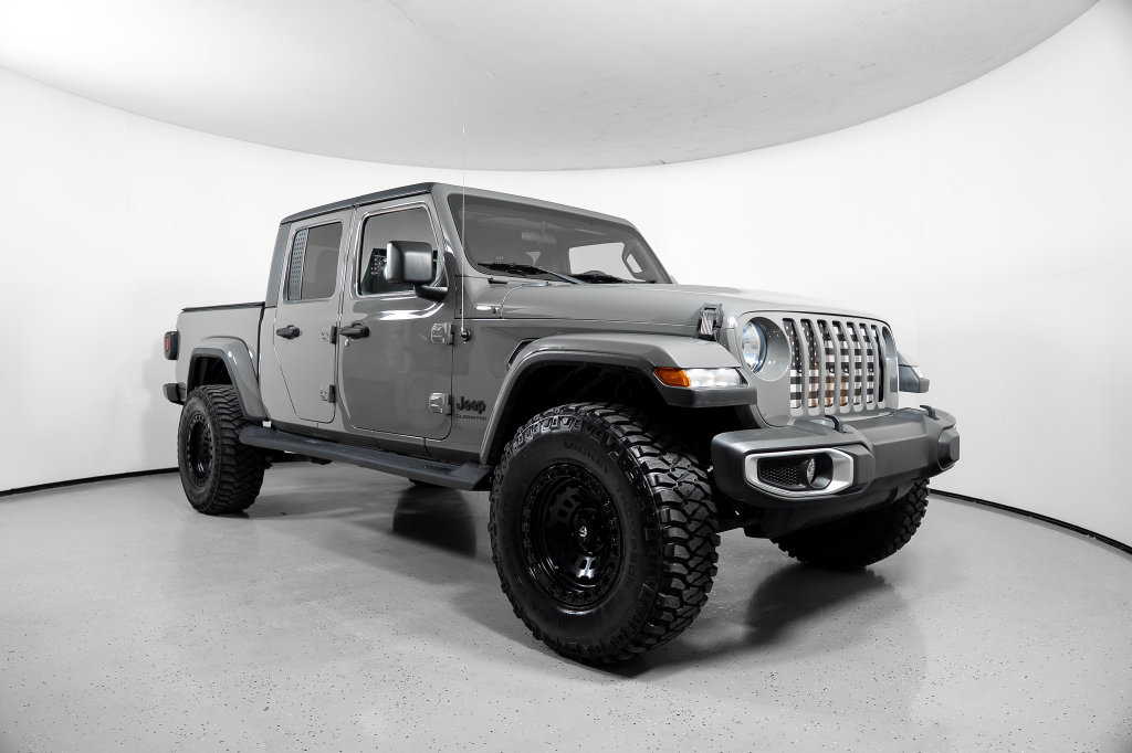 Used 2021 Jeep Gladiator Sport AWD/4WD image 2
