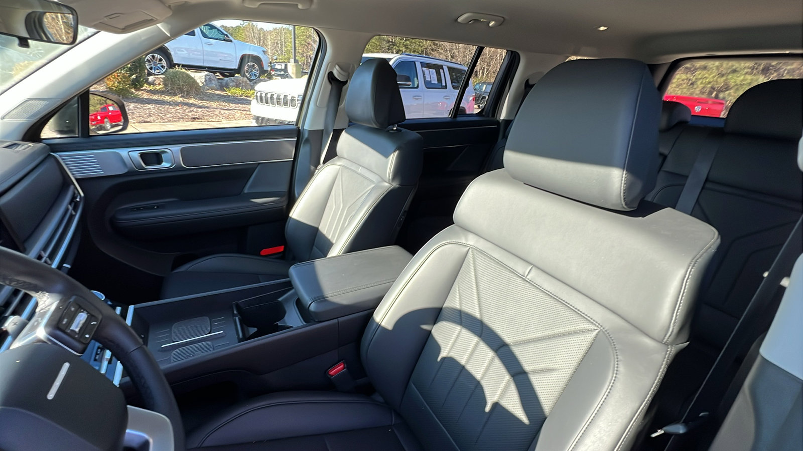 Used 2025 Hyundai Santa Fe SEL image 18