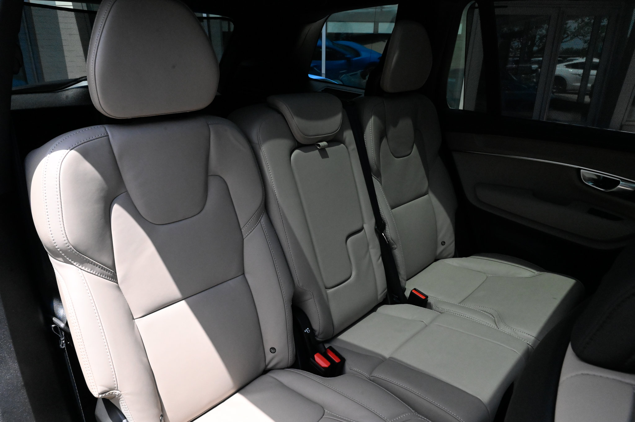 Used 2025 Volvo XC90 T8 Ultra w/ Protection Package Premier AWD/4WD image 51