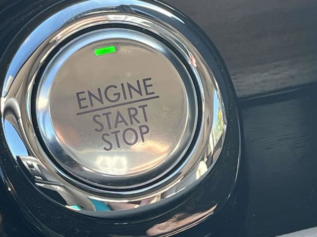 Used 2022 Lincoln Corsair Reserve w/ Equipment Group 201A image 38