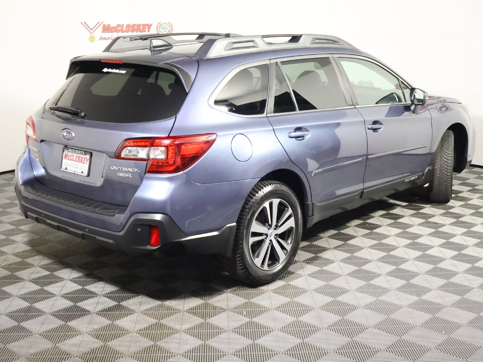 Used 2018 Subaru Outback 3.6R Limited AWD/4WD image 4