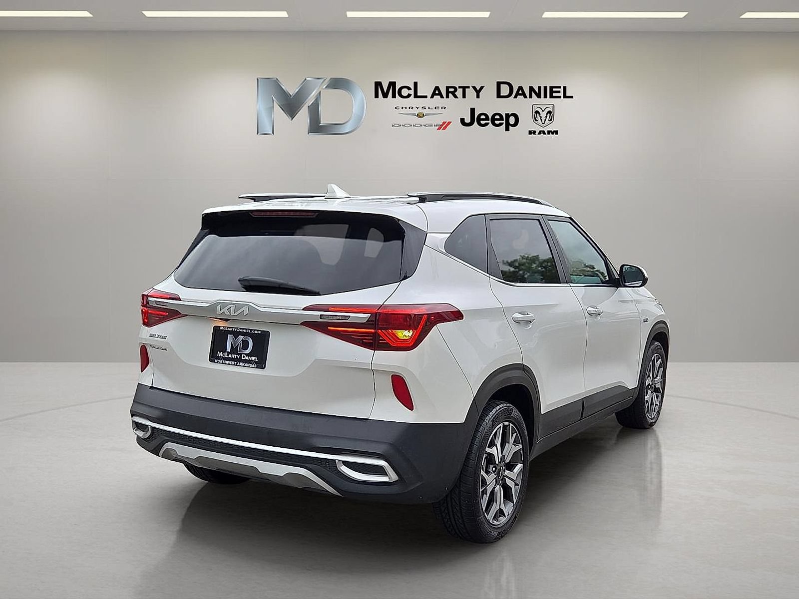 Used 2022 Kia Seltos EX AWD/4WD image 5
