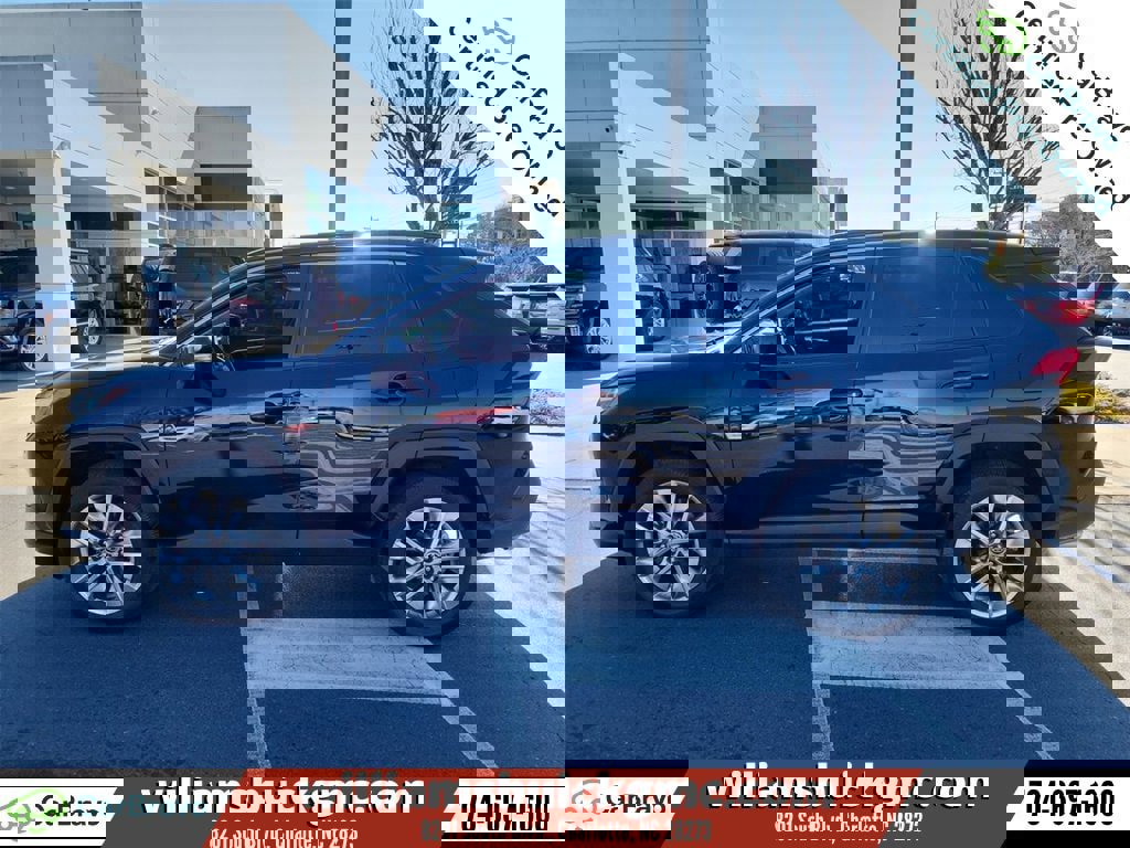 Used 2023 Toyota RAV4 XLE Premium image 6