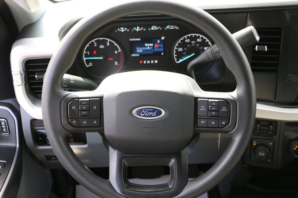 Used 2025 Ford F250 XLT w/ F-250 >10K GVWR Package AWD/4WD image 18