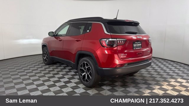 Used 2025 Jeep Compass Limited AWD/4WD image 5