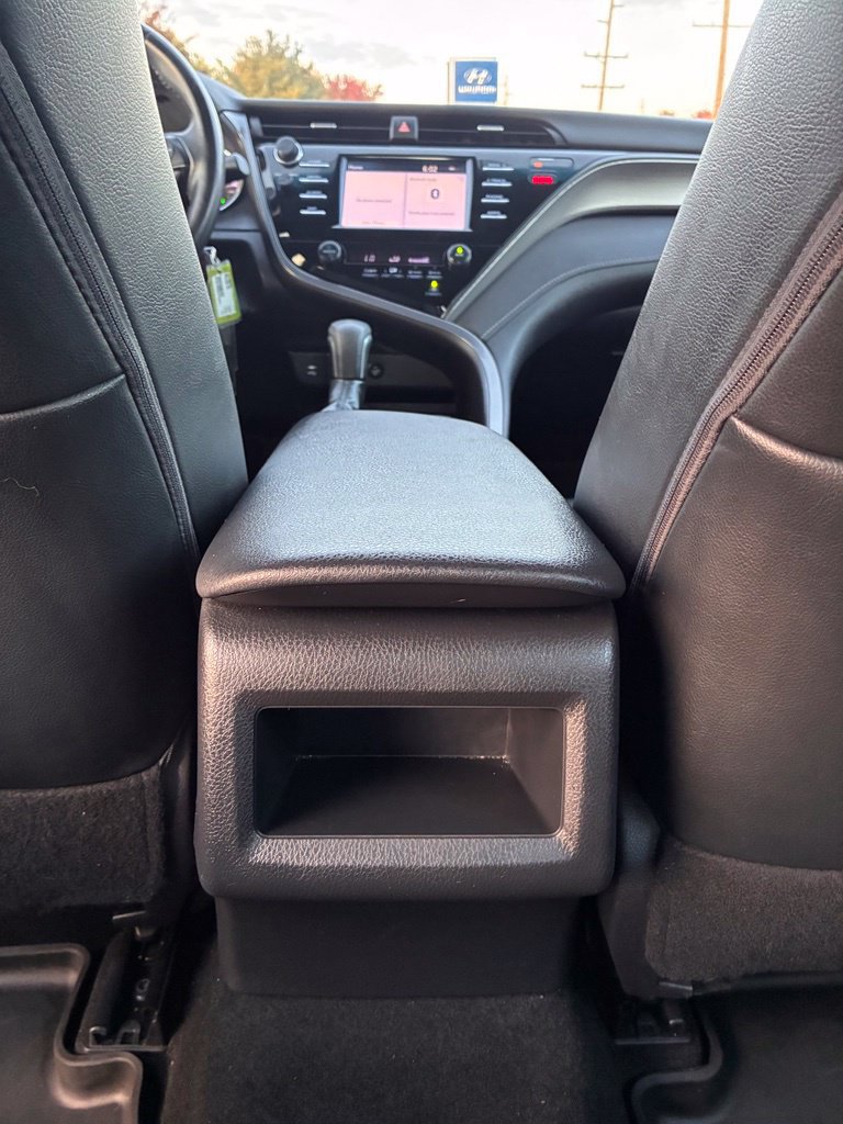 Used 2019 Toyota Camry SE FWD image 15
