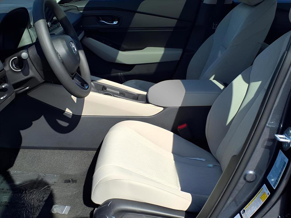 New 2025 Honda Accord SE image 16