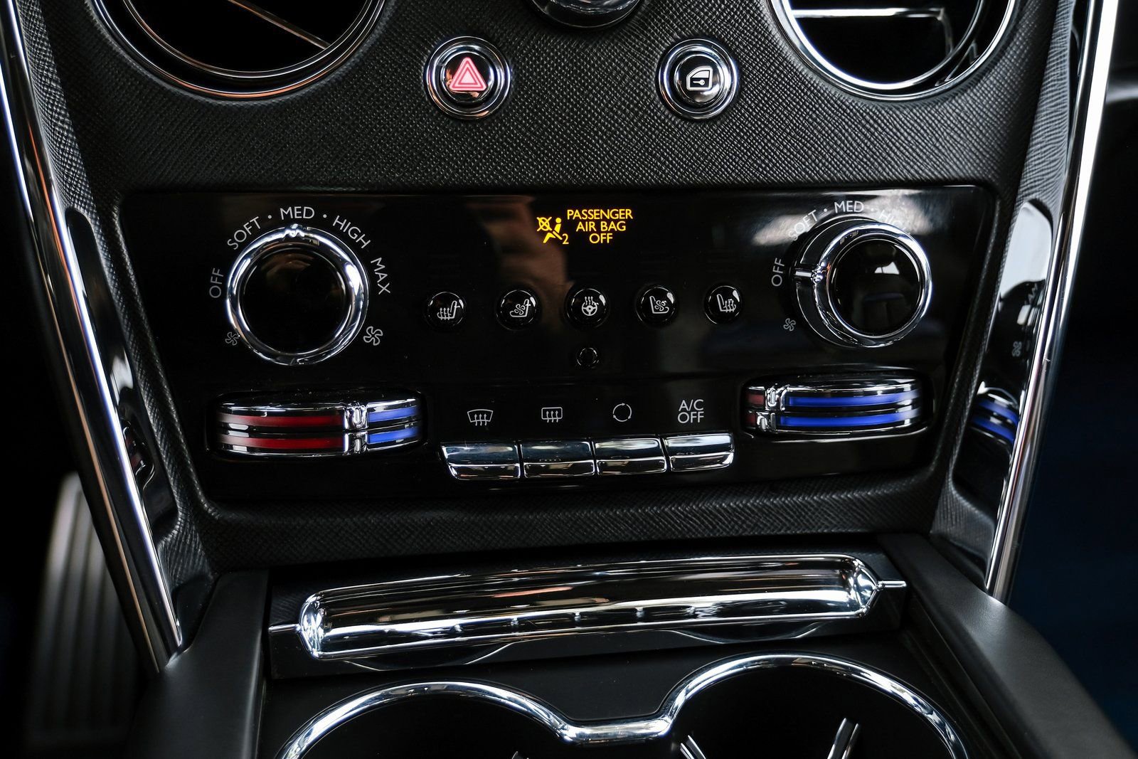 Used 2021 Rolls-Royce Cullinan image 23
