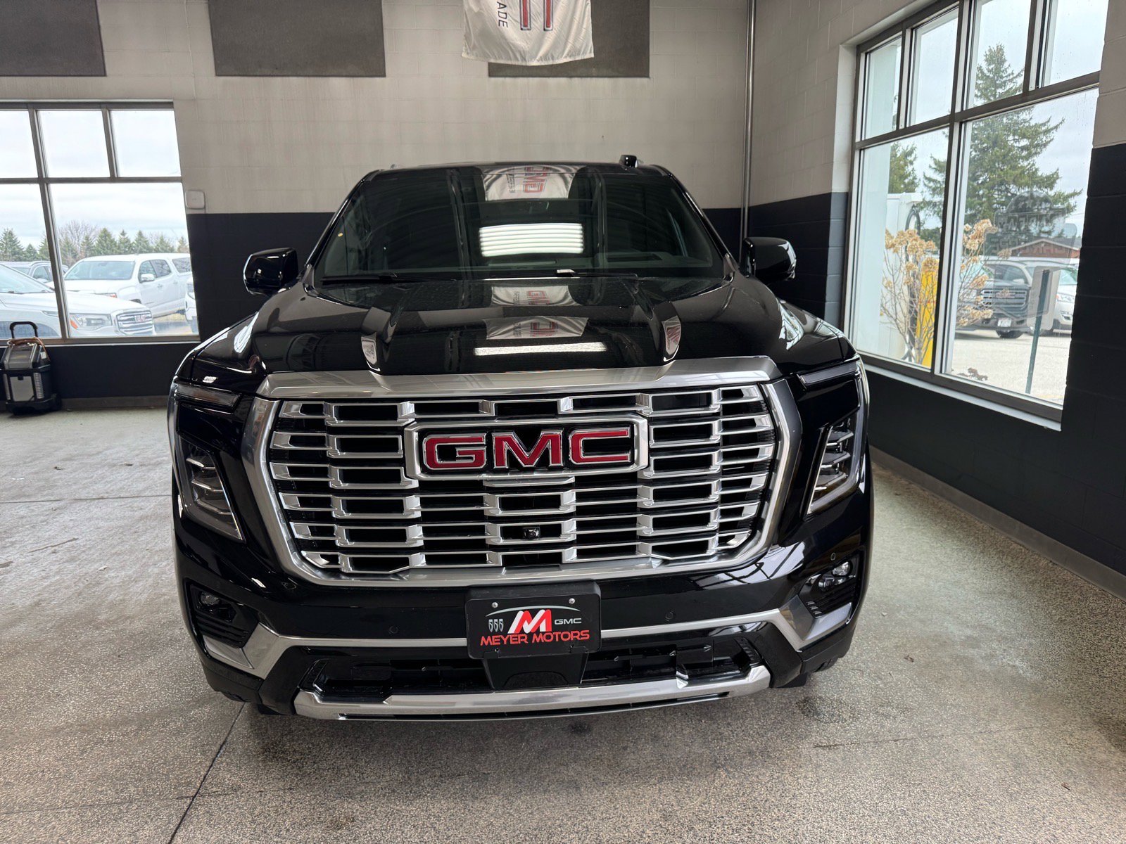 New 2026 GMC Yukon XL Denali w/ Denali Reserve Package image 2