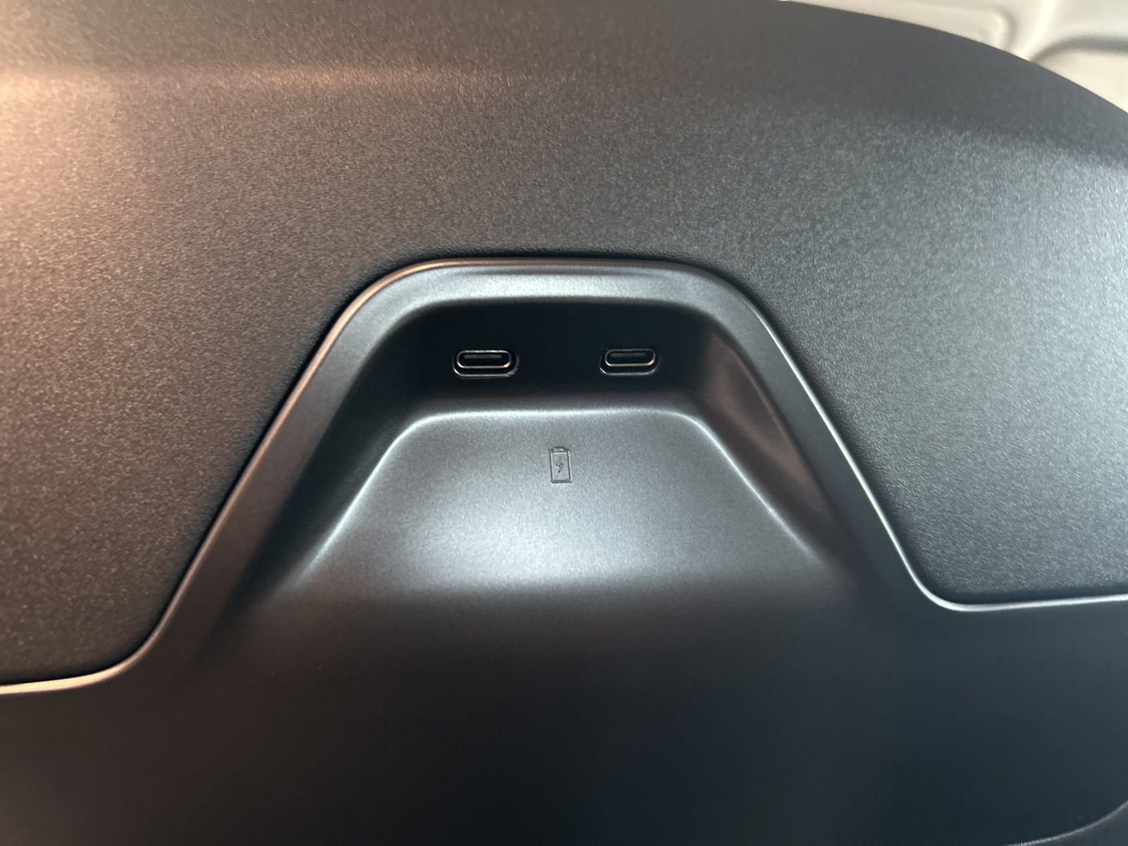 Used 2024 Lincoln Nautilus Reserve image 16