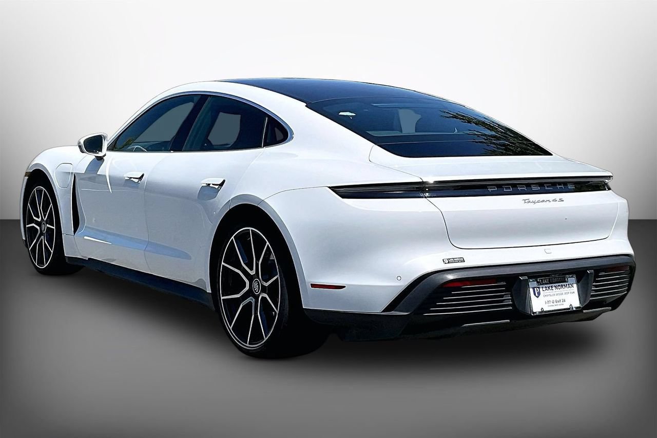Used 2022 Porsche Taycan 4S AWD/4WD image 6