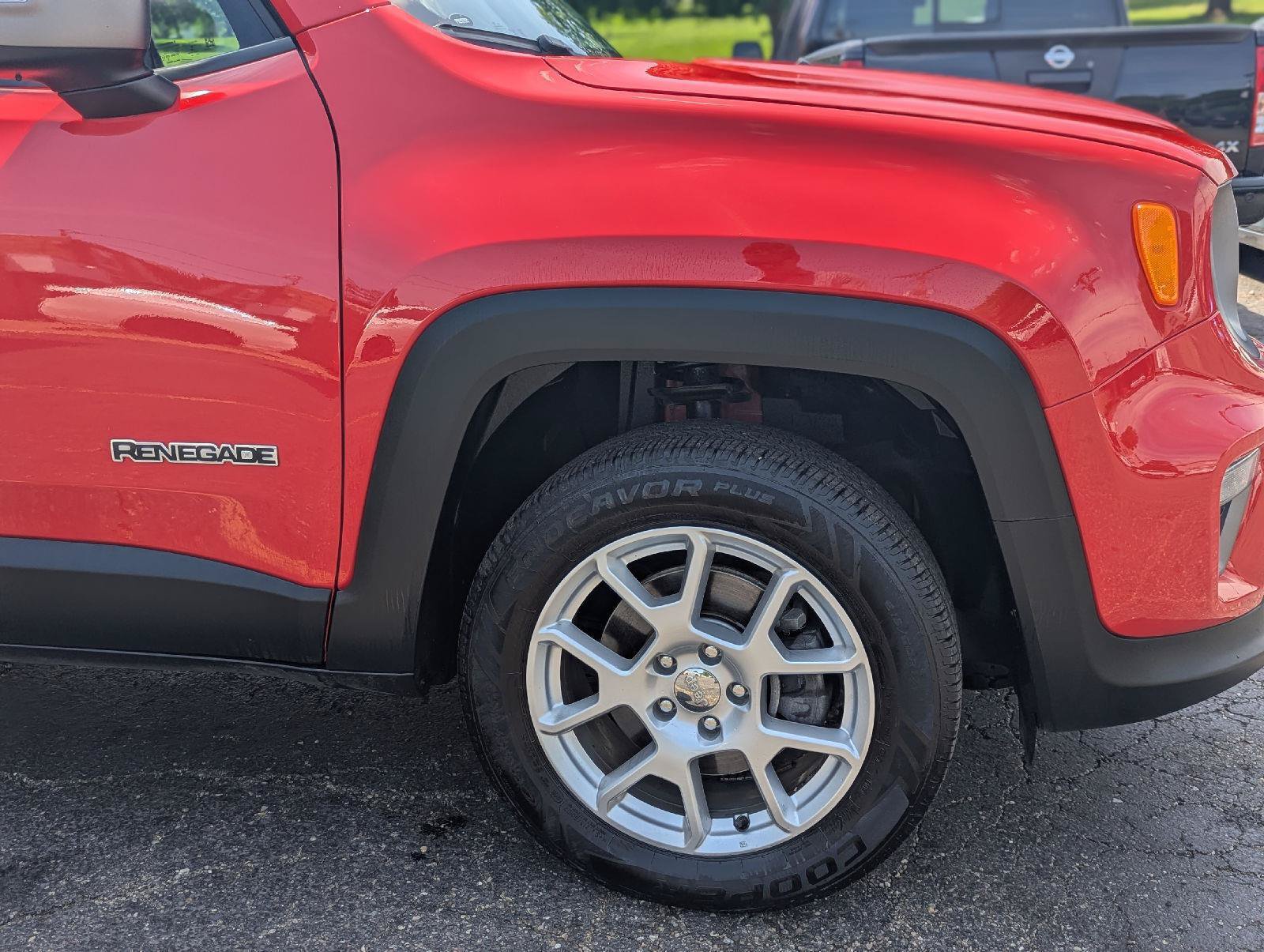 Used 2021 Jeep Renegade Limited AWD/4WD image 15