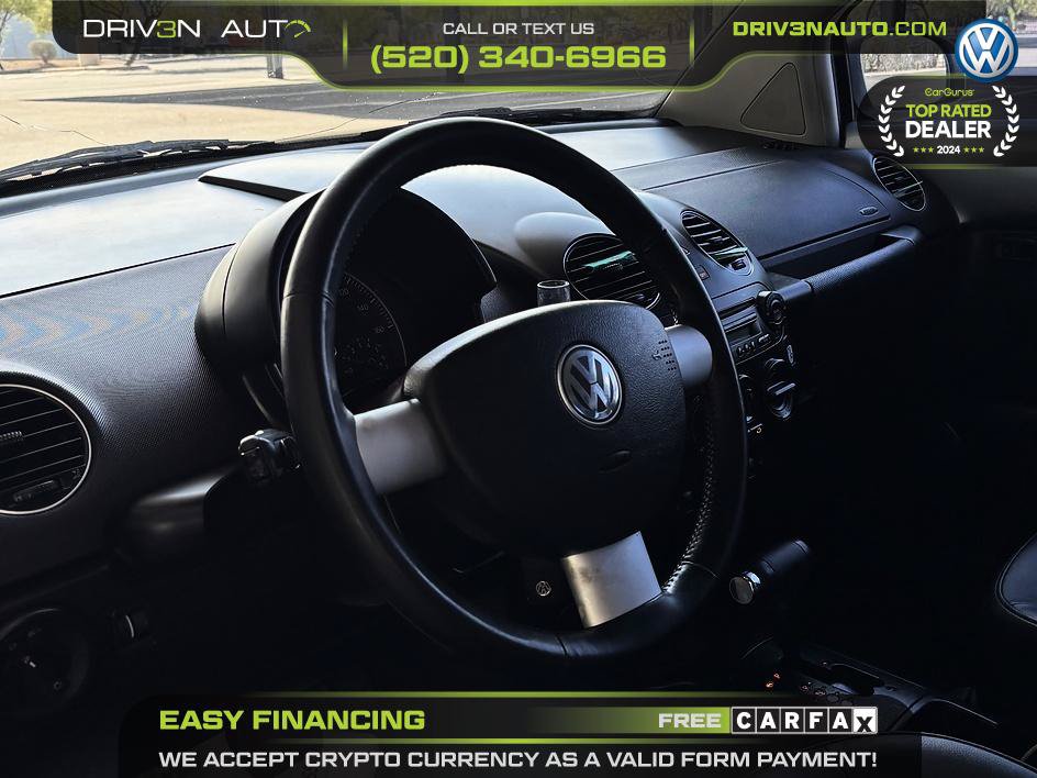 Used 2010 Volkswagen Beetle Coupe FWD image 11