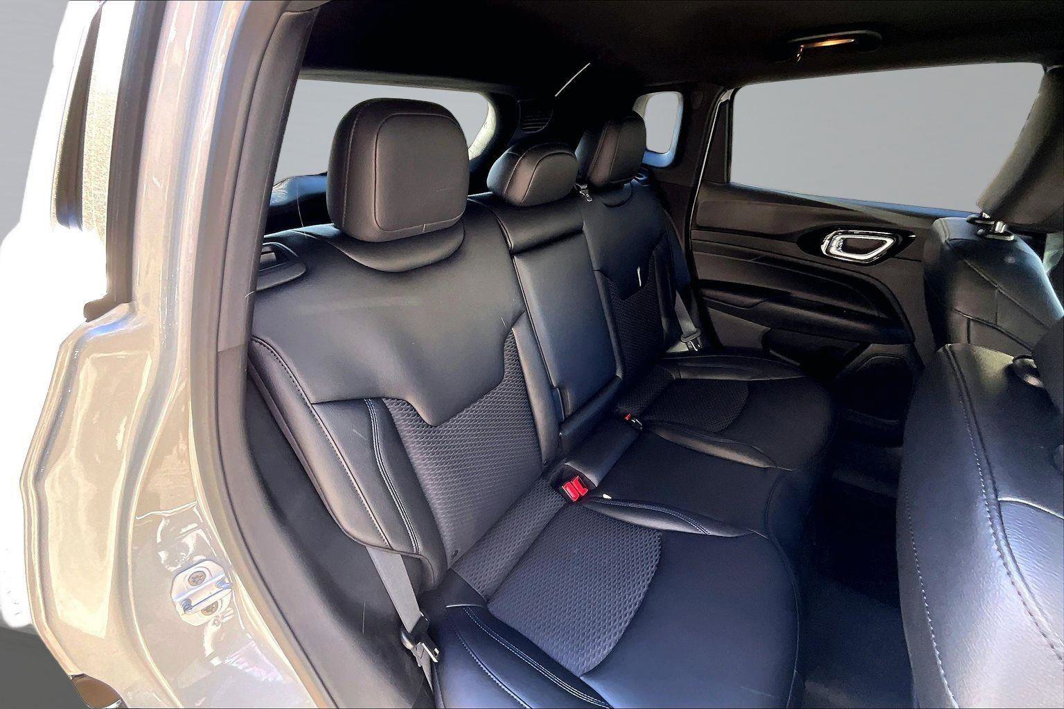 New 2026 Jeep Compass Latitude image 10