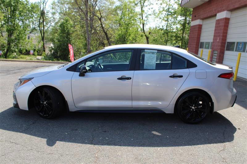 Used 2021 Toyota Corolla SE w/ Carpet Mat Package (TMS) image 2