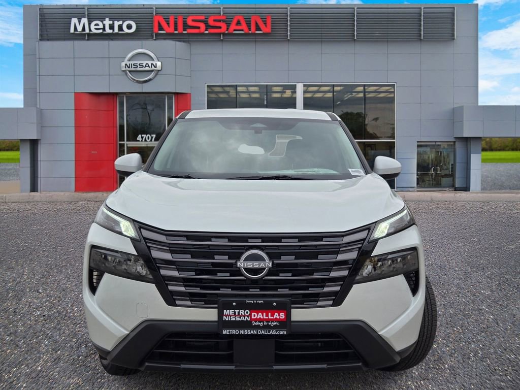 New 2026 Nissan Rogue SV FWD image 2