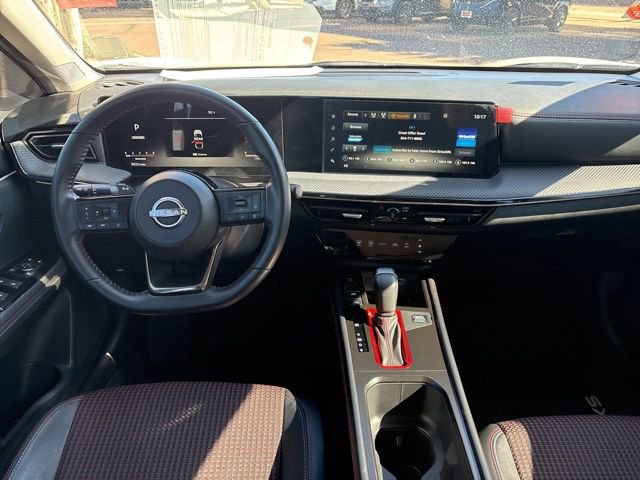 Used 2025 Nissan Kicks SR image 27