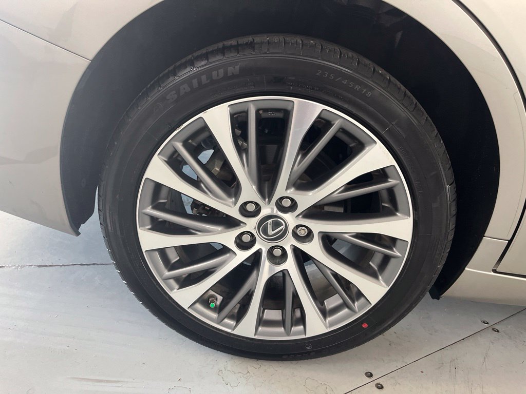 Used 2021 Lexus ES 250 w/ Premium Package AWD/4WD image 16